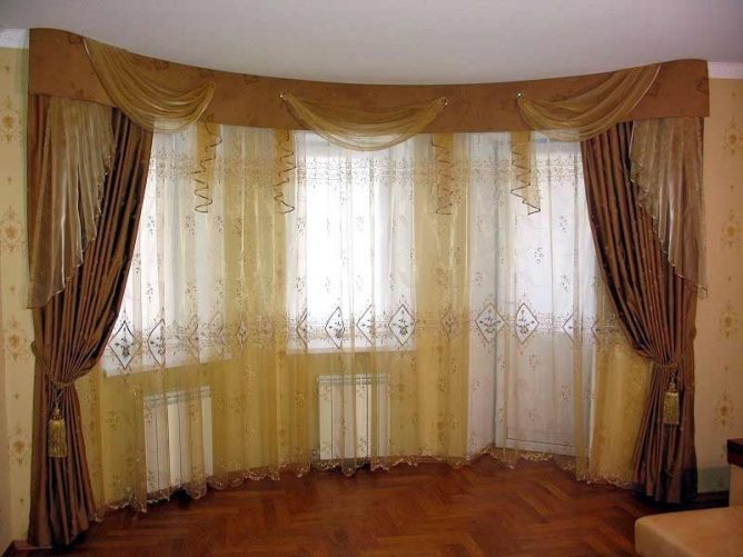 Шторы в коричневых тонах